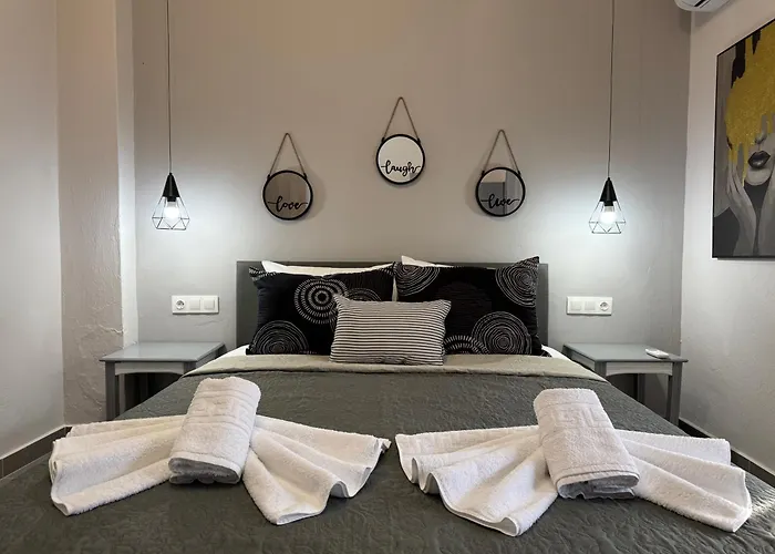 Celine By Stella 아파트 *