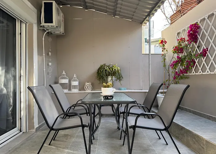 Celine By Stella 아파트 *